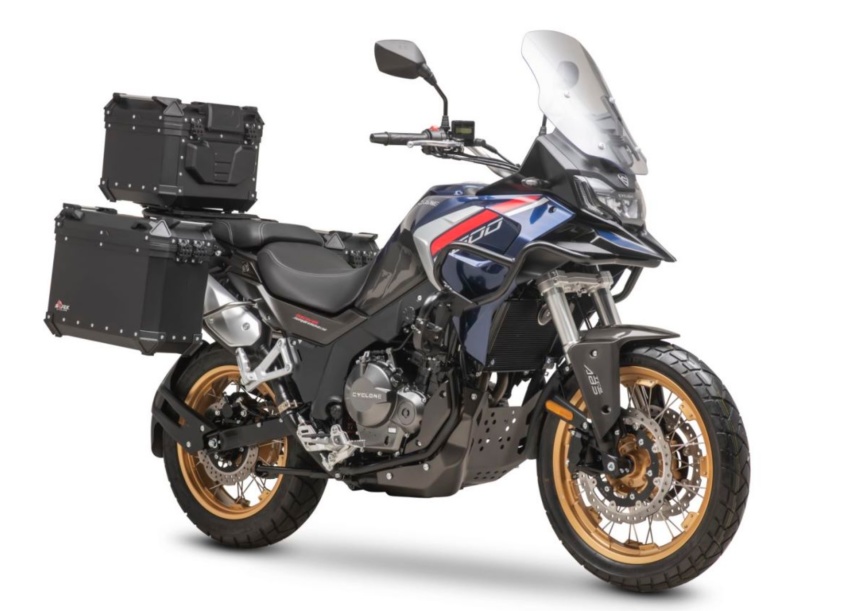 普通车友首选ADV！平价摩旅先锋：赛科龙RX600，低扭强劲，高速稳