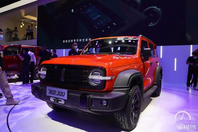 紧凑级硬派SUV 坦克300亮相北京车展