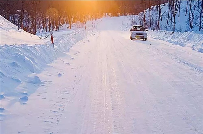 新知达人, 雪地行车不安全？让第七代伊兰特做你的“保护神”