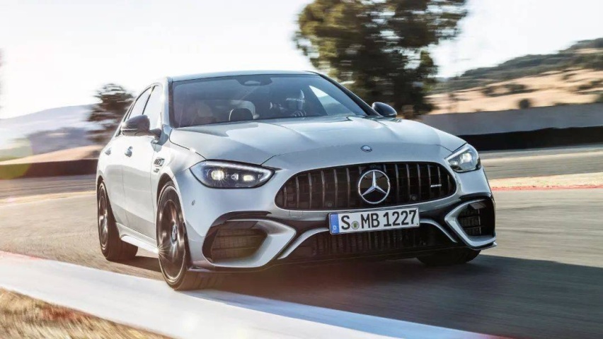全新AMG C63发布！四缸2.0T能行吗？