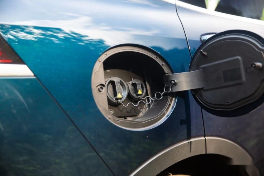 浅尝“加料”后的拿铁DHT-PHEV，油耗惊喜、细节让奶爸微笑