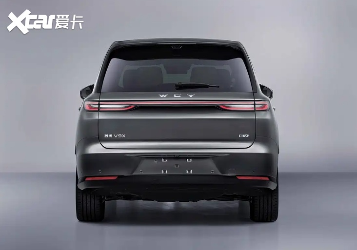 大饼圈带拖钩！长城新旗舰重2.8吨，狂塞734马力，到底给谁看？