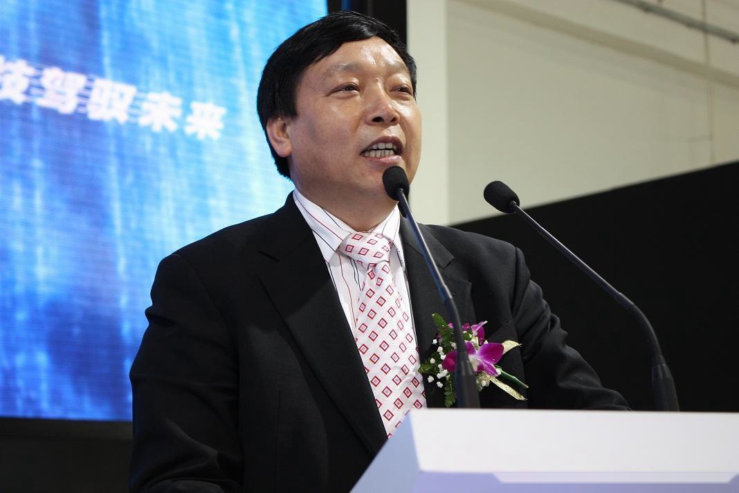 水氢神车拿不了诺贝尔，却该给庞青年 “奥斯卡影帝”