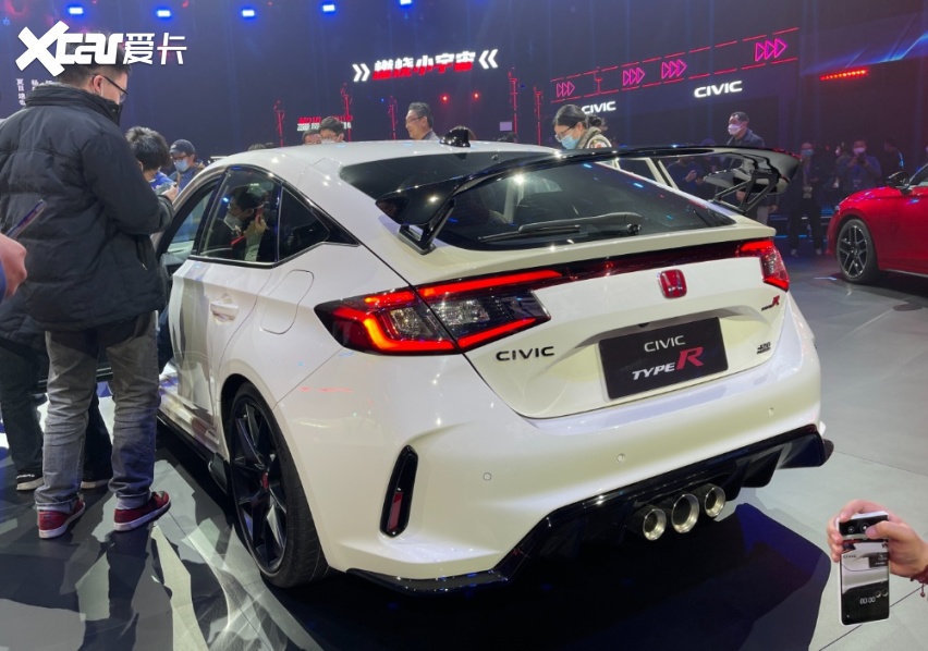 红标思域又来了,搭载2.0t 手动,还有差速器,国内售价42万