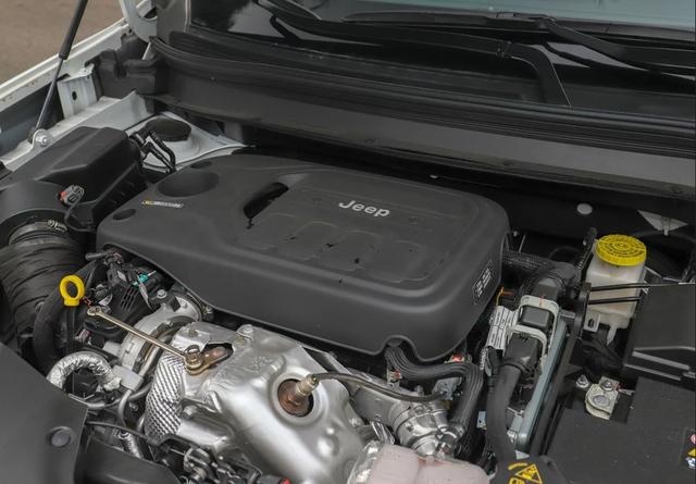 越野性能不俗的城市SUV，2.0T+9AT，顶配四驱匹敌霸道