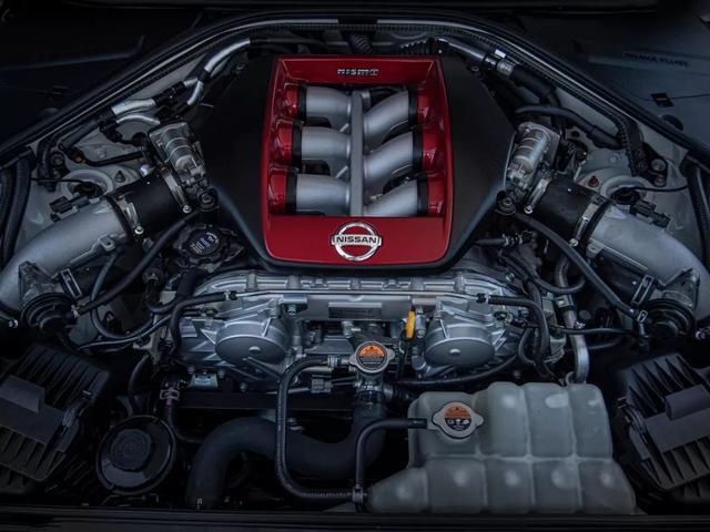 GT-R R35停产？将推出终极限量版作为纪念，网友：梦想没