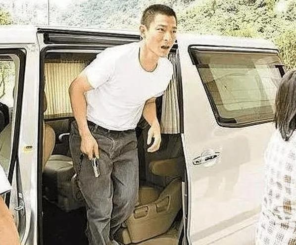 加价40万的丰田车，“埃尔法”港澳保姆车| 经典&销量