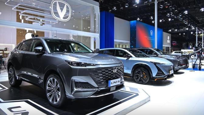 新知达人, 长安发布蓝鲸iDD混动系统 首搭车型是UNI-K PHEV