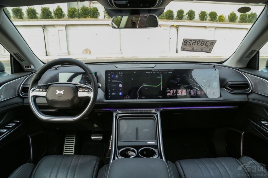 中大型SUV“神仙打架” 宝马X5对比小鹏G9