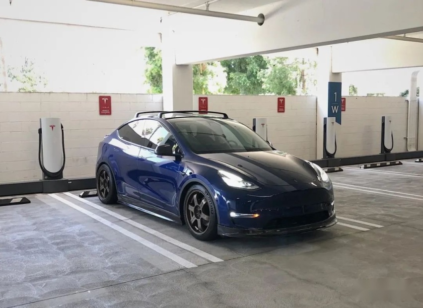一年内连换5套轮毂的特斯拉Model Y，最后发现BBS才是真爱