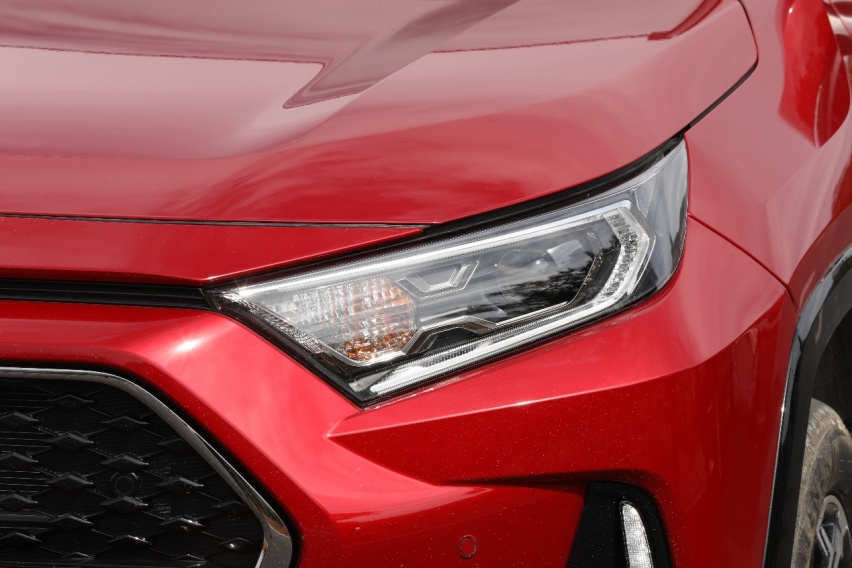 RAV4荣放双擎E+，解锁生活新态度