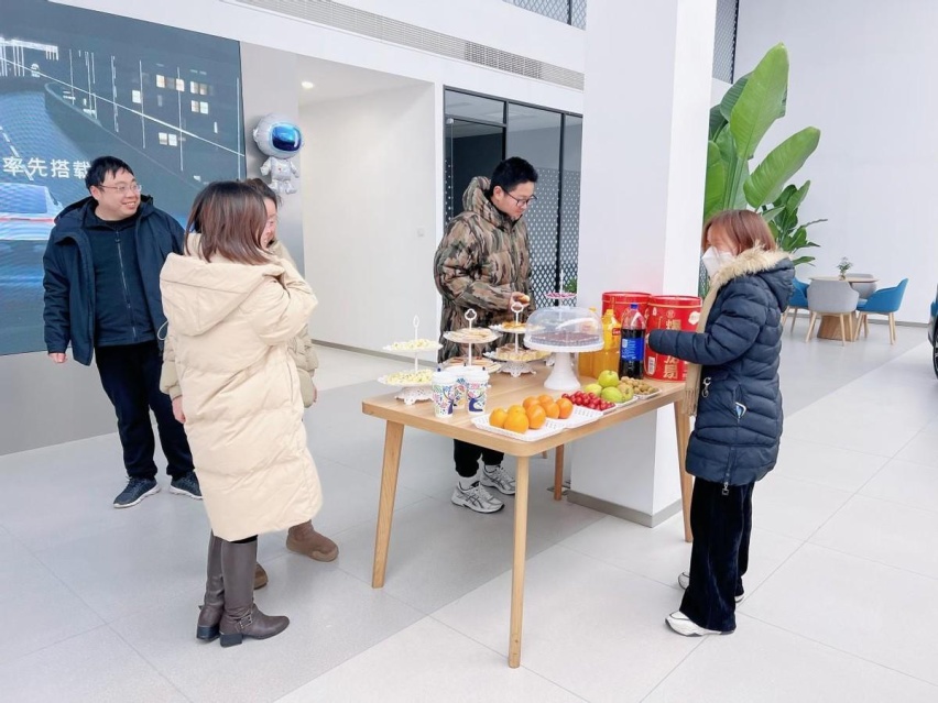 吉利银河E8上海晋湃交付仪式