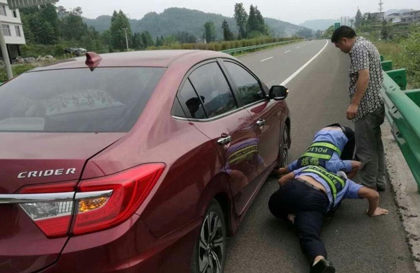 应急车道，一停就罚：到底“多急”才能停？
