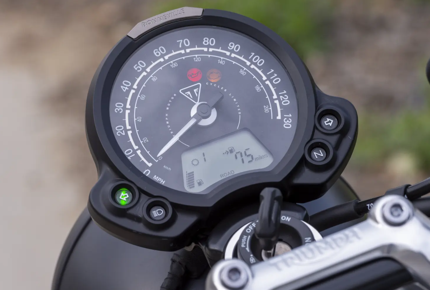 2023款凯旋SpeedTwin900详解，复古街车，升级内容令人错愕