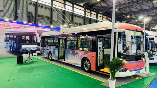 申沃9系12米级双源无轨电车