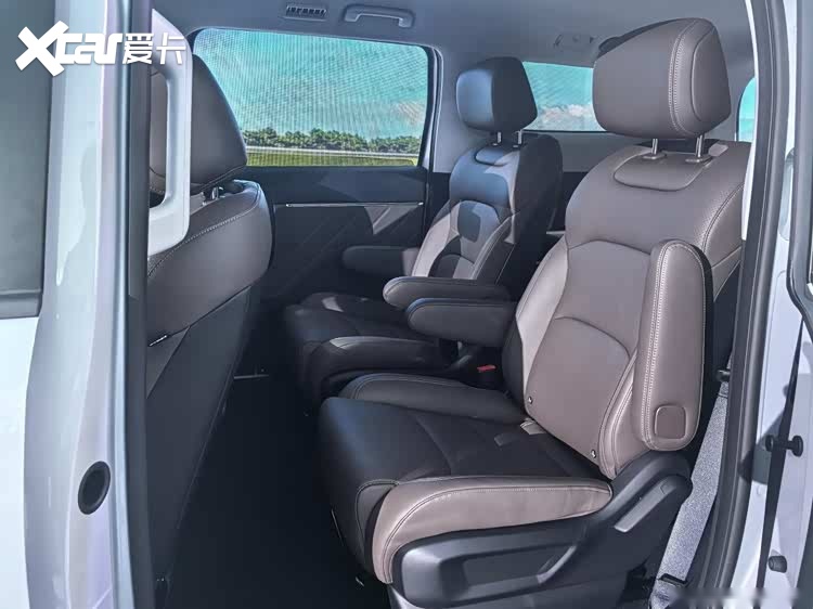 置换补贴价7.10万起！五菱星光730正式上市，三种动力系统