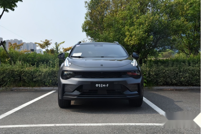 领克01 EM-F：潮流年轻人买的第一台混动SUV