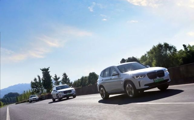 试驾 BMW iX3：体验新时代的可持续发展
