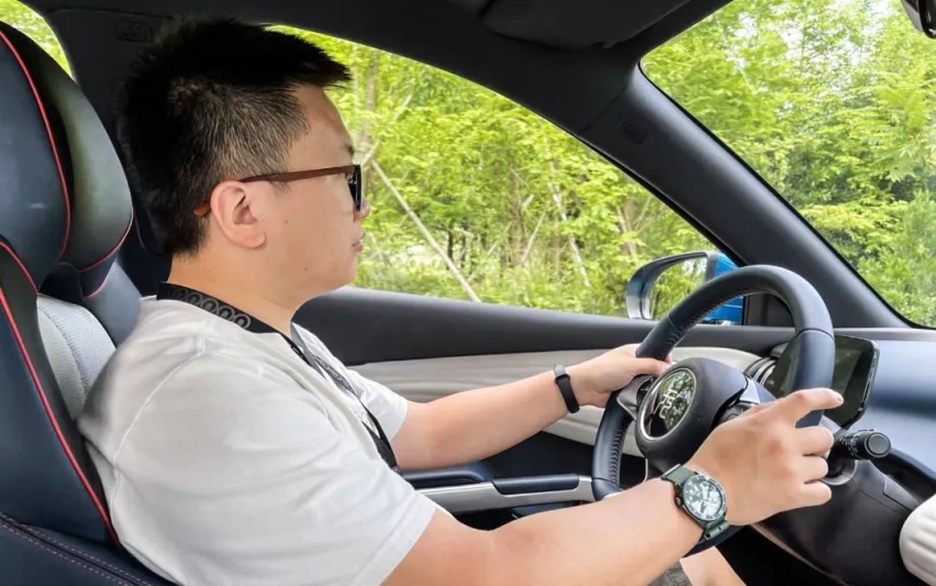 比亚迪首款15万纯电SUV，开着行吗？