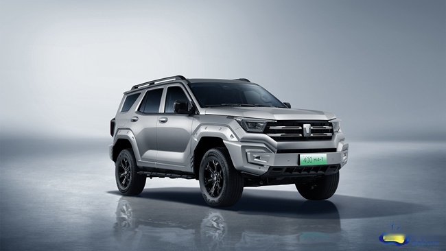 都市机能越野SUV 坦克400 Hi4-T正式上市 售27.98万元