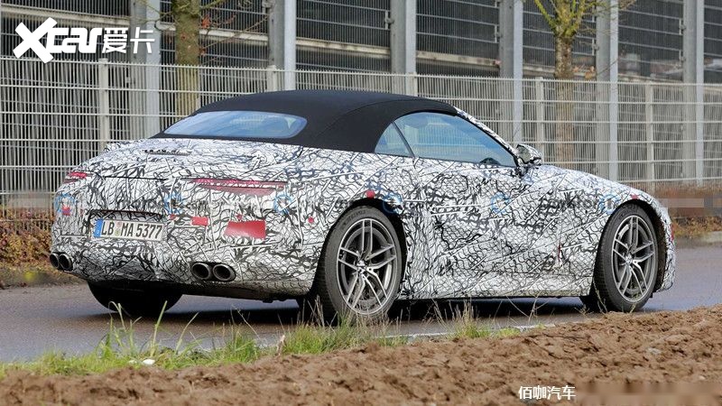 2022-mercedes-benz-sl-new-spy-photo-rear-three-quarters.jpg