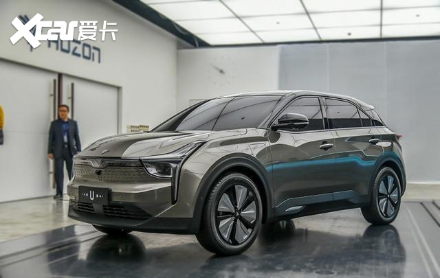 首次采用透明A柱的国产SUV，续航500公里破百不到5秒