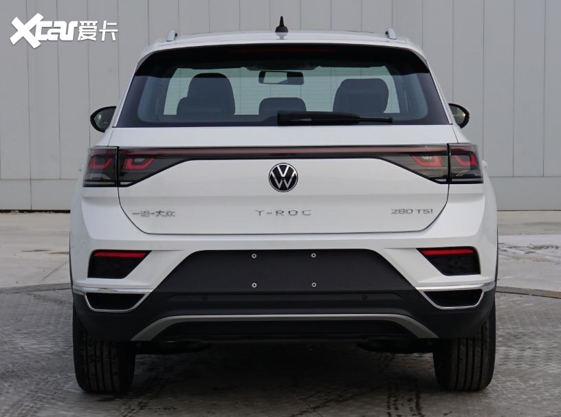 一汽大众新款探歌曝光，前脸改动，配备贯穿尾灯