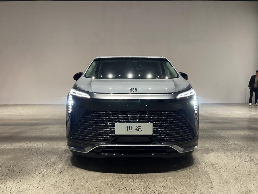 别克全新旗舰MPV — 别克世纪CENTURY四座版
