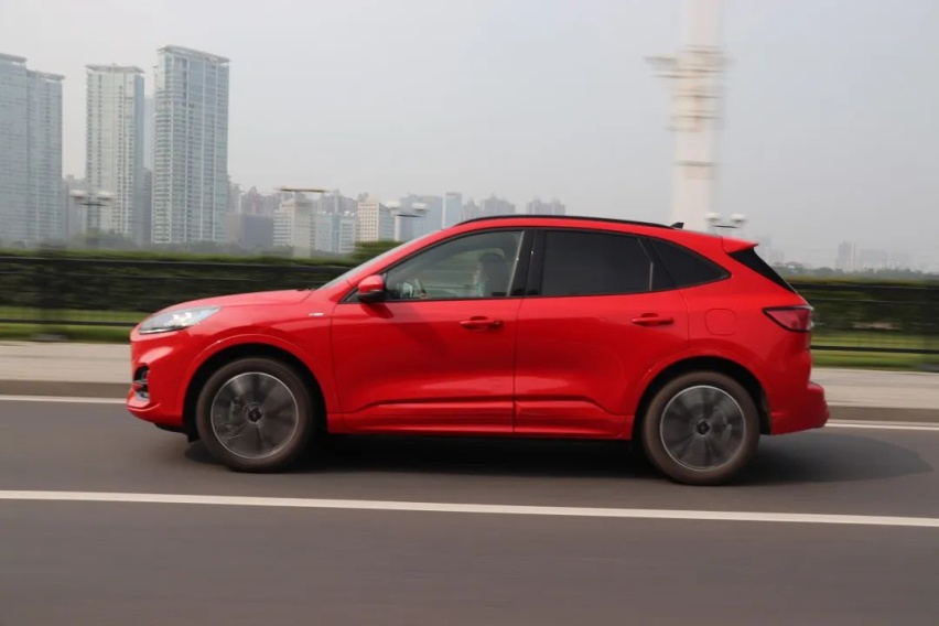 性价比最高的合资SUV？248马力、四驱！才19万起！
