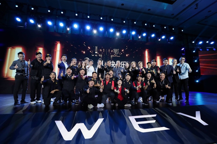 中国自主的豪华品牌3年30万辆，不愧是国产之光！
