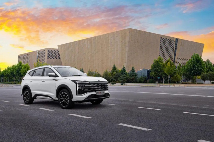 被思皓X8 PLUS暖到了！这才是精准击中用户痛点的家用SUV