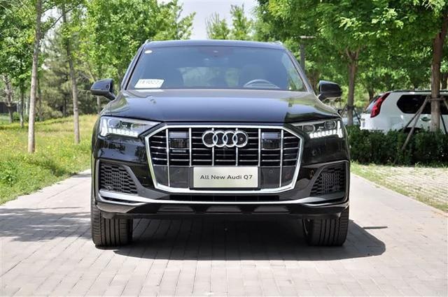 新款奥迪Q7上市，不负灯厂美名，3.0T+8AT+全时四驱