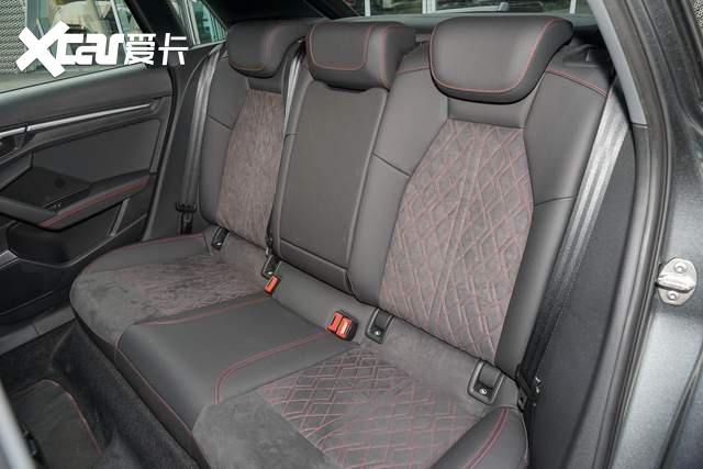 年轻人入门级豪车，还有运动套件可供选择！亮相广州车展