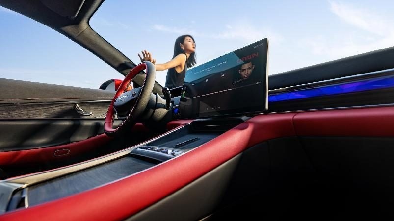 星纪元ES 2025款19.59万元起售，智能化再升级