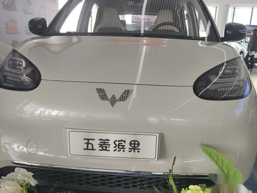4.99万起！全新零跑T03再升级，最高续航403km，五菱缤果请接招