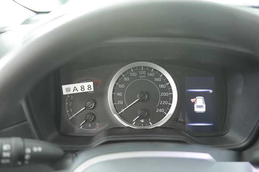 【帮你选车】南北丰田又搞事情 锋兰达对比卡罗拉锐放 15万级SUV