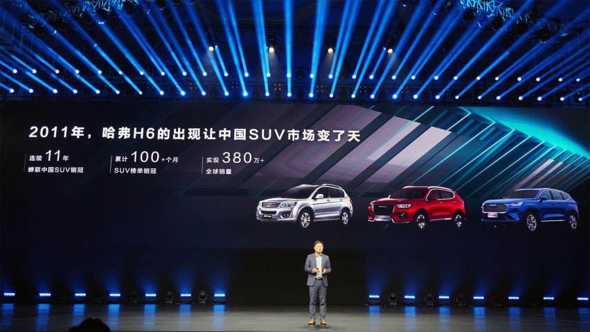 哈弗H6拥抱新能源，混动版14.98万、PHEV版16.88万起