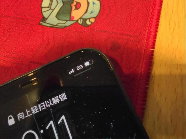 首批iPhone 12开箱验货：爷青回！默秒全？