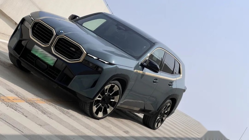 为何创新BMW XM是高性能电动豪华的未来？全方位体验后找到了答案