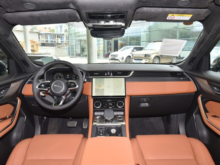 进口豪华SUV，从50.2万降到33万，全时四驱配8AT，比奥迪Q5强