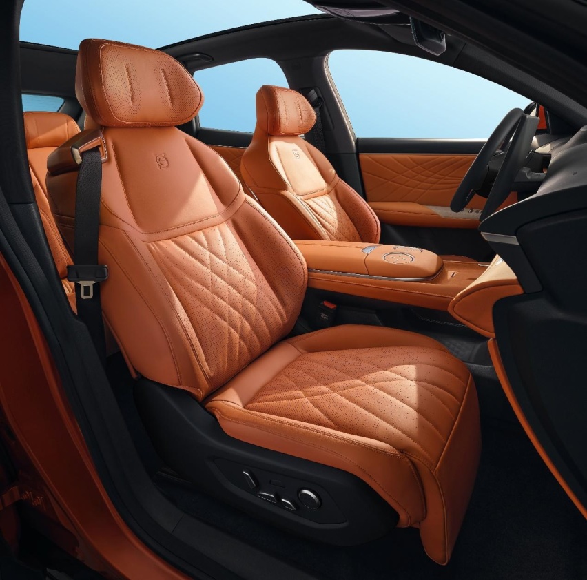 深蓝S7，用高价值重新定义中型电动SUV