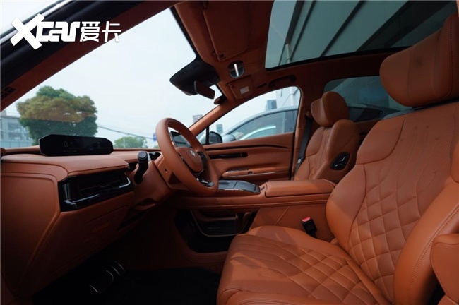 18 万买大五座纯电 SUV，广汽昊铂HT和智己LS6纯电该怎么选？