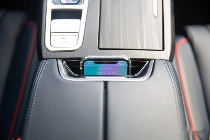 浅尝“加料”后的拿铁DHT-PHEV，油耗惊喜、细节让奶爸微笑