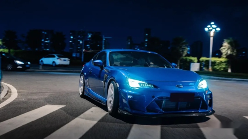 改装清单远超18cm的斯巴鲁BRZ，试遍OHLINS、ARAGOSTA