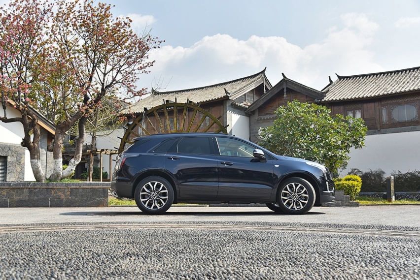 2.0T涡增+48V轻混系统 试驾2021款凯迪拉克XT5