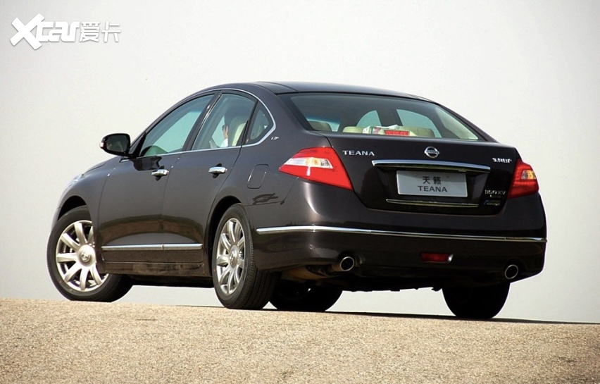 每周一款经典车日产天籁公爵67