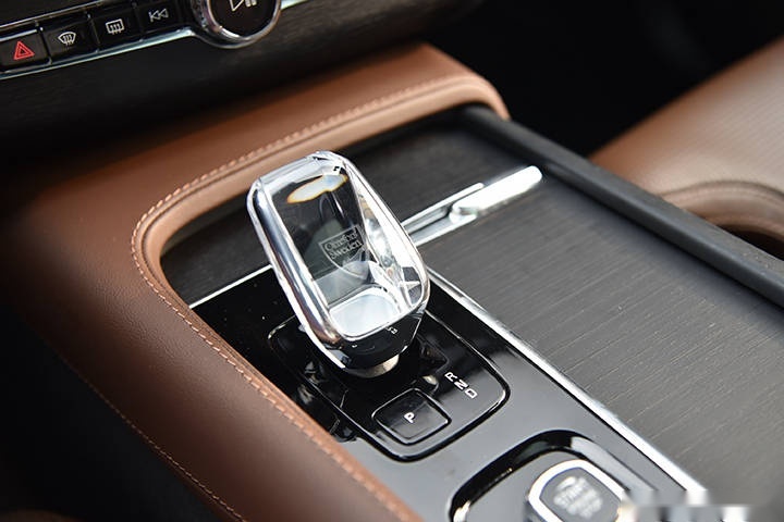 沃尔沃XC90为何历久弥新?来听车主道真言