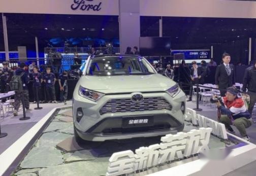 新RAV4离上市又近一步，终端市场订单飞涨，紧凑SUV新爆款