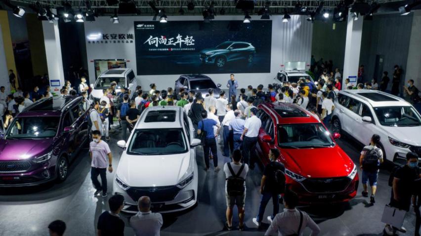 主打10万级市场 “新运动SUV”长安欧尚X5内饰图露出！