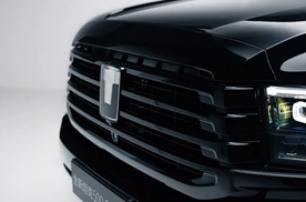 坦克500黑武士官图：黑甲赤韵，西装暴徒来了